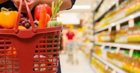 
В Харькове возобновили работу более 60% супермаркетов и рынков
