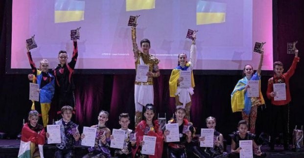 
Харьковчане успешно выступили на этапе Кубка мира по акробатическому рок-н-роллу
