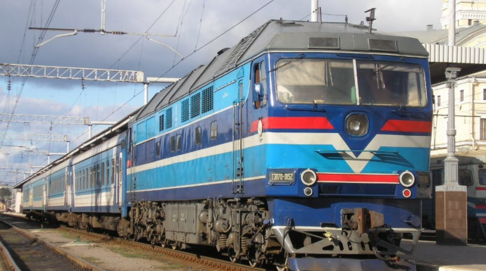 
Поезд из Харькова в Ивано-Франковск будет идти на три часа дольше: в чем причина
