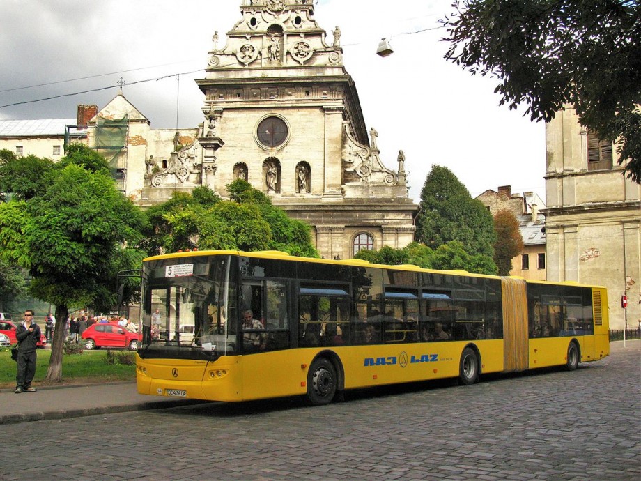 Во Львове решили поднять стоимость проезда в автобусах