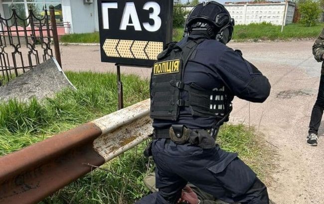 В Житомире работник военкомата занимался продажей гранатометов и патронов. Его задержали