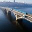 В Киеве возобновили движение транспорта по мостам Метро и Патона