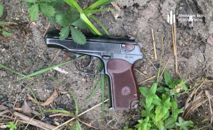 В Ровно правоохранитель хотел ограбить обменник в ТЦ и убил человека
