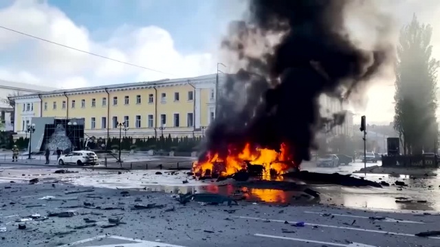 Ракетный удар по центру Киева 10.10.2022