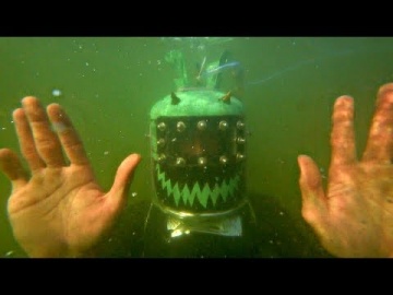 Шлем-Батискаф из аквариума и плёнки АкваМэн из фреонового баллона своими руками
