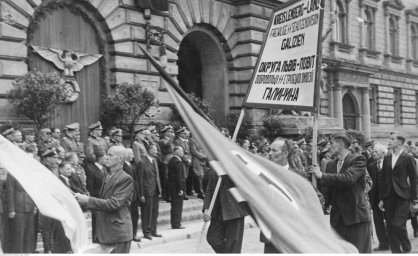 ЛЬВОВ В ГОДЫ 2 МИРОВОЙ ВОЙНЫ