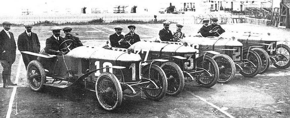 Автомобильные гонщики (1914)